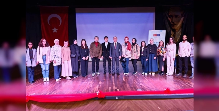 Sakarya'da PIKTES projesi kapsamında velilere yönelik seminerler büyük ilgi gördü