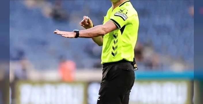 Süper Lig'de 32. Hafta Maçları İçin Hakem Kadroları Açıklandı: Kim Kimi Yönetiyor?