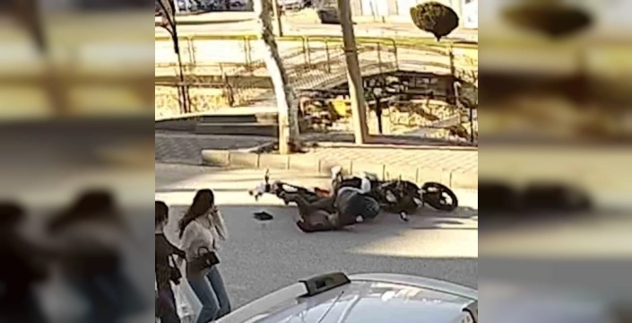 Tosya'da yürekleri ağza getiren kaza: 9 yaşındaki scooter sürücüsü hayati tehlikede