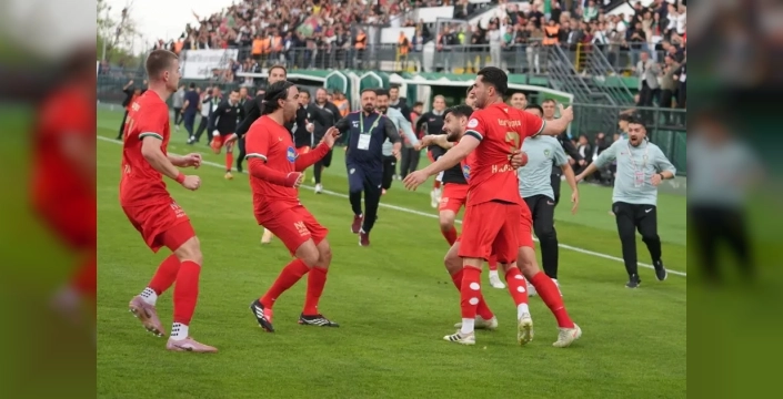 Amedspor, tarih yazarak Süper Lig'e yükseldi