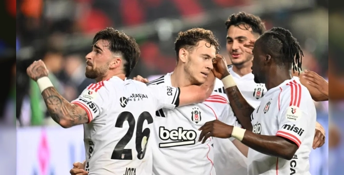 Beşiktaş, Gaziantep deplasmanında 3 puanı 2 golle kaptı
