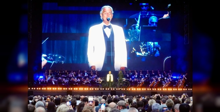 İstanbul'da Andrea Bocelli rüzgarı estikçe estik