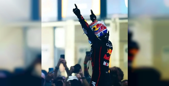 Max Verstappen, Katar Grand Prix'sinde bir kez daha zaferi elde etti