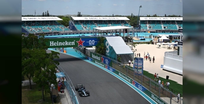 Russell'dan şaşırtıcı itiraf: McLaren ve Ferrari'nin sıçraması beklenmiyordu