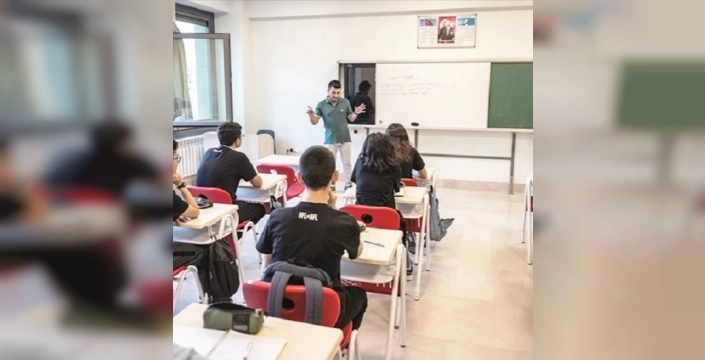 Ücretli öğretmenlerin SGK primleri tartışma konusu