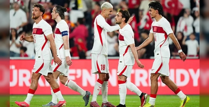 A Milli Takım Dünya Kupası'na hazır: Montella'nın kritik Avustralya maçı için sürpriz kadro hamlesi!
