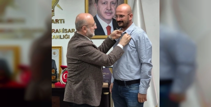 AK Parti Afyonkarahisar'da yeni üyeleriyle güçleniyor