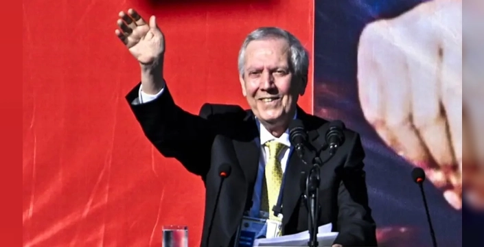 Aziz Yıldırım, Fenerbahçe'ye iki yeni golcü kazandırmak üzere