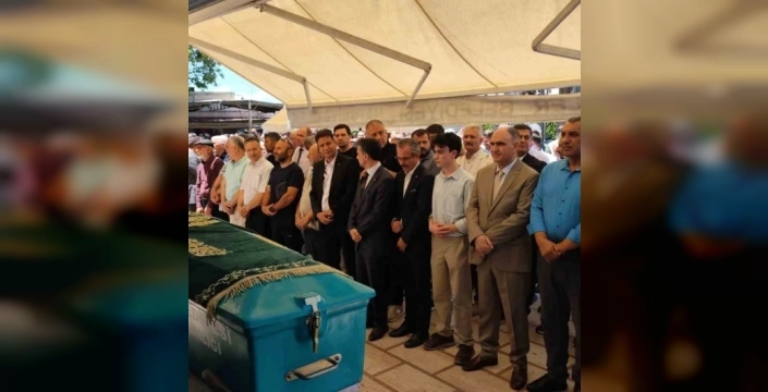Cenazede ikinci kalp krizi: Eğitimci Mehmet Gündüz hastaneye kaldırıldı