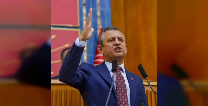 CHP'de 'Grup Toplantısı' krizi büyüyor: Özgür Özel kürsüye çıkıyor