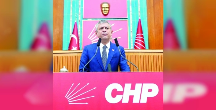 CHP'de grup toplantısı krizi: Özgür Özel, Kılıçdaroğlu'nun konuşmasını engellemek mi istiyor?