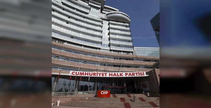 CHP'de olağanüstü kurultay için imzalar genel merkeze teslim edildi