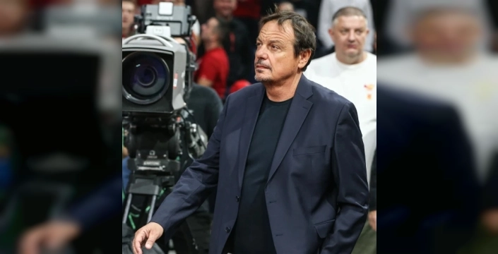 Ergin Ataman'dan Olympiakos taraftarına sert tepki: Türk olmaktan gurur duyuyorum