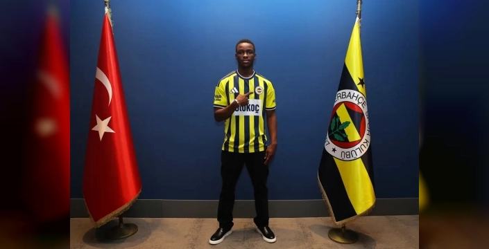 Fenerbahçe'den gelecek vaat eden genç yeteneğe 5 yıllık imza: Amara Diouf sarı-lacivertli oluyor
