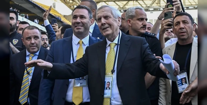 Fenerbahçe'nin Şampiyonlar Ligi rakibi belli oldu, transferler ilk maçlara yetişmeyebilir!
