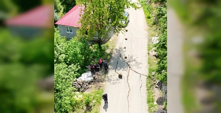 Giresun'da heyelan nedeniyle 21 ev tedbiren boşaltıldı