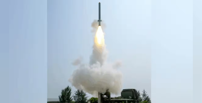 Hindistan'dan dev adım: 1500 km menzilli füze testi başarıyla tamamlandı
