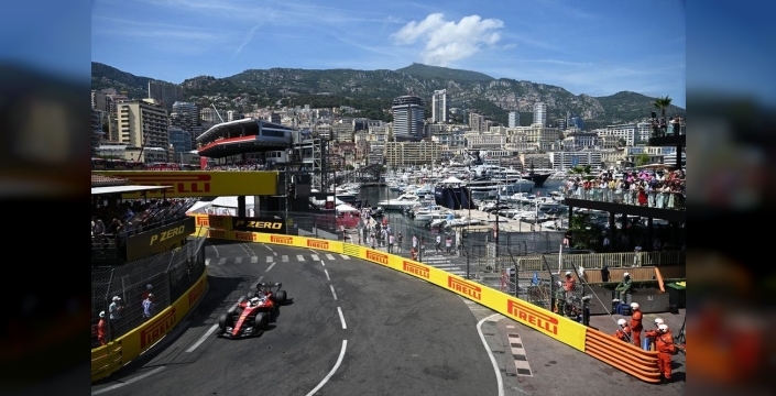 Leclerc şokta: Monako'da F1 aracının frenlerinin üçü birden sustu!