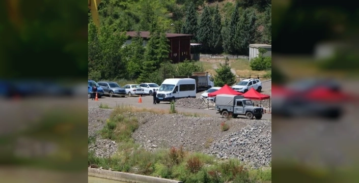 Maden faciasında şok gelişme: 1 tutuklama, cansız beden için 48 saattir süren umutsuz bekleyiş