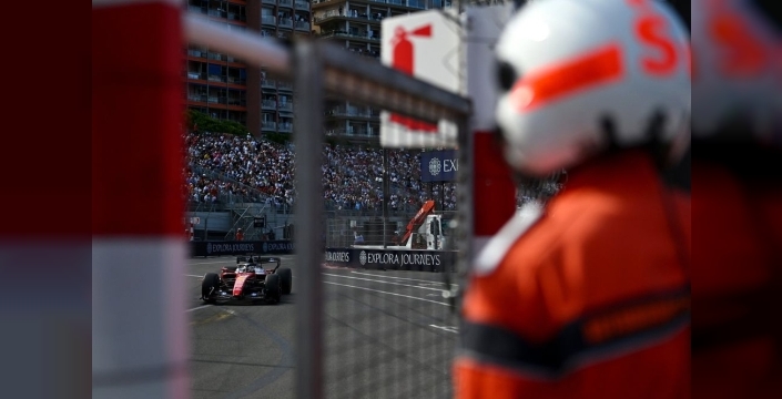 Monako GP 3. antrenmanda Antonelli zirvede, Bearman kaza yaptı