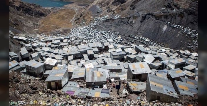 Peru'nun zirvesinde altın madenciliği: La Rinconada'nın zorlu yaşam koşulları