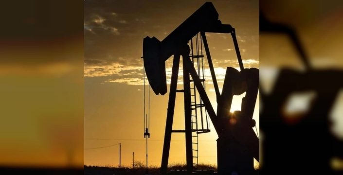 Petrol fiyatlarında belirsizlik devam ediyor: Brent varili 80,30 dolardan işlem görüyor