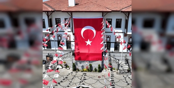 Sincan milli heyecanla tek yürek oldu: Kırmızı beyaz coşku ilçeyi sardı