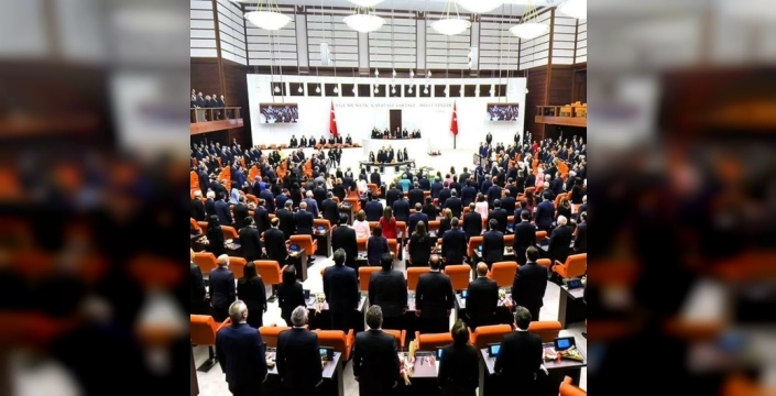 Yargıda 12. Paket Meclis'te: Tazminat faizleri ve miras yoluyla intikal eden taşınmazların satışı gibi kritik düzenlemeler geliyor