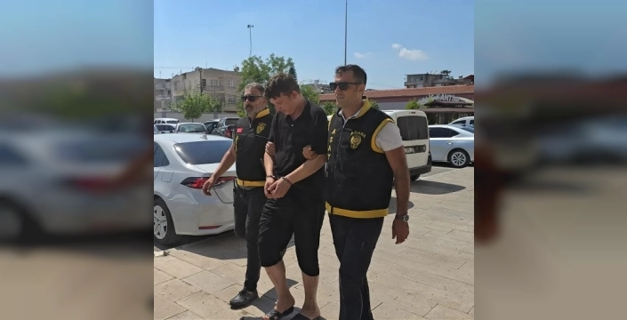 33 yıl 10 ay hapis cezasıyla aranan adam, pazar tezgahında böyle yakalandı!
