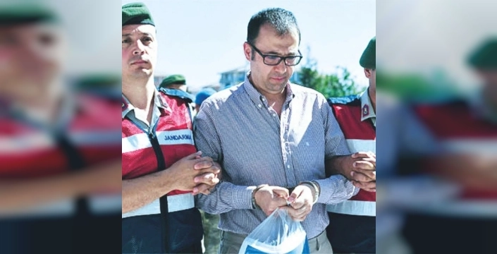 AYM'den 'FETÖ'cü' mahkum için şok karar: TV izleme hakkı!