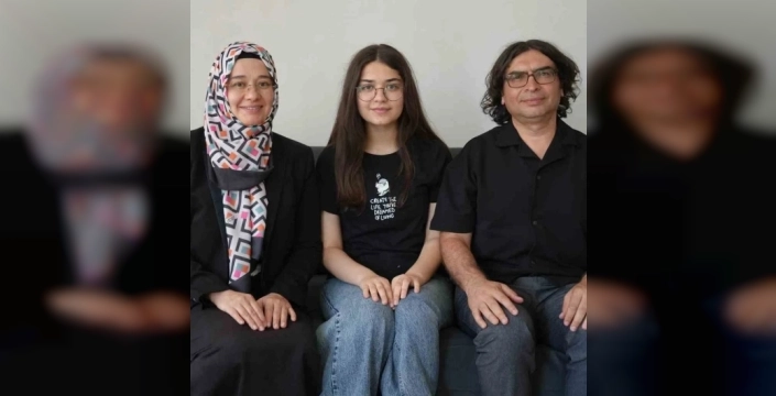 Aynı aileden ikinci kez LGS Türkiye birincisi: İlknur Bekar'ın başarı hikayesi