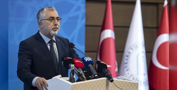 Bakan Işıkhan, Danışman Bilgi Sistemi ile gençlere destek veriyor