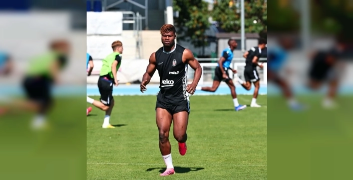 Beşiktaş, Agbadou ile yeni sezona hazırlanıyor