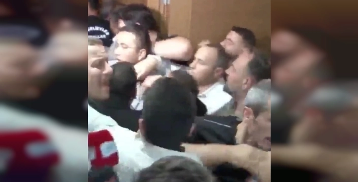 CHP'li başkanvekili, 15 Temmuz'u 'tiyatro' olarak nitelendirdi
