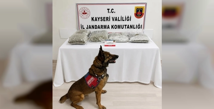 CHP'li meclis üyesi, uyuşturucu ile yakalanarak istifa etti