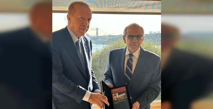 Cumhurbaşkanı Erdoğan'dan Lübnan Başbakanı Selam'a anlamlı hediye