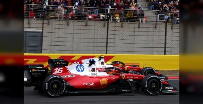 Ferrari'de pilot dengesi karışık: Kim birinci pilot belli değil!