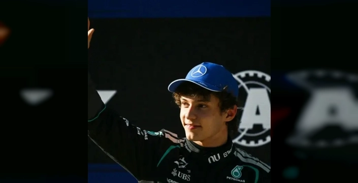 Formula 1 Çin Grand Prix'sinde genç bir yıldız pole pozisyonunu kazandı