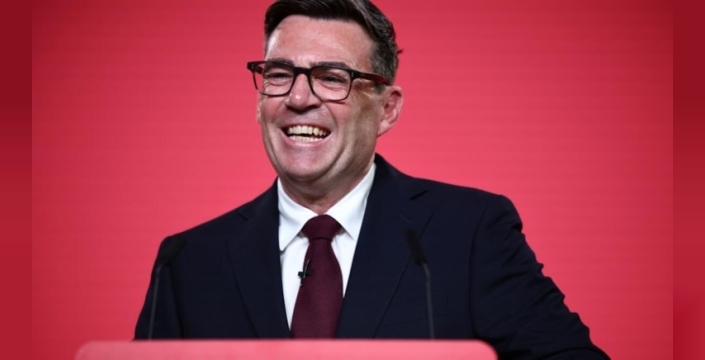 İngiltere'nin yeni başbakanı Andy Burnham, Kuzey'in Kralı olarak göreve başlıyor