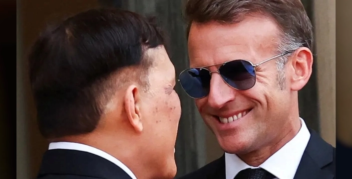 Macron'un diz çökme iddiaları yapay zeka ürünü olarak ortaya çıktı