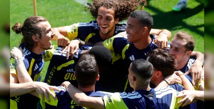 Mason Greenwood, Fenerbahçe'de ilk antrenmanına katıldı
