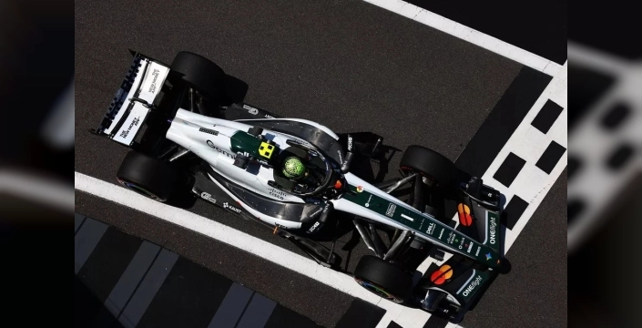 Norris'ten Schumacher'in şaibeli zaferine gönderme: 'Pit yolundan kazanamıyor muyuz?