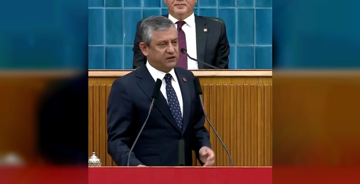 Özgür Özel'den CHP kürsüsüne veda: Yeni bir başlangıç mı, tarihe not mu?