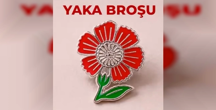 Sevgi çiçeği, 15 Temmuz ruhunu taşıyan hatıra rozetinde ölümsüzleşti