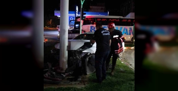 Trafik kazası sanığı ambulans yolundan firar etti!