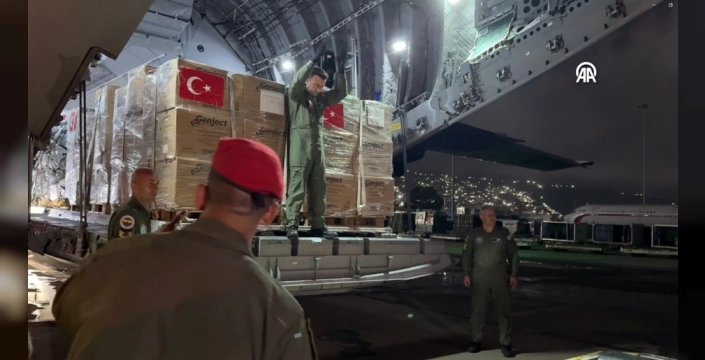 Türkiye, Venezuela'ya 30 ton insani yardım gönderdi